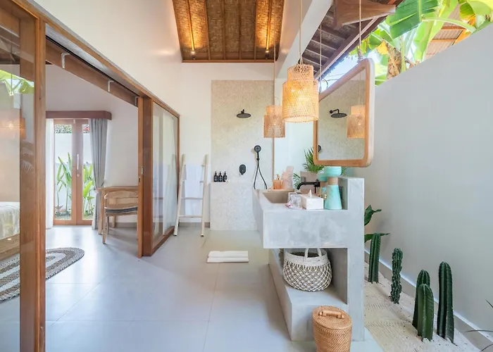 Kanaya Villa *